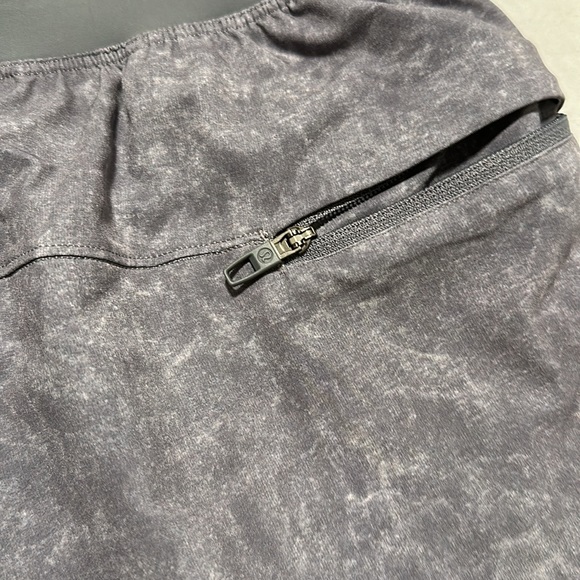 Lululemon T.H.E. 9” Short - Picture 5 of 5
